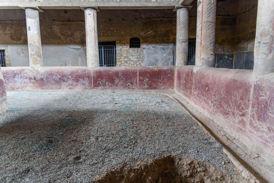 314 - Italia - Torre Annunziata - Villa Oplontis o Villa Poppea - Peristilio.jpg